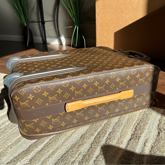 Louis Vuitton Pegase 55 suitcase carry-on - Picture 5 of 15